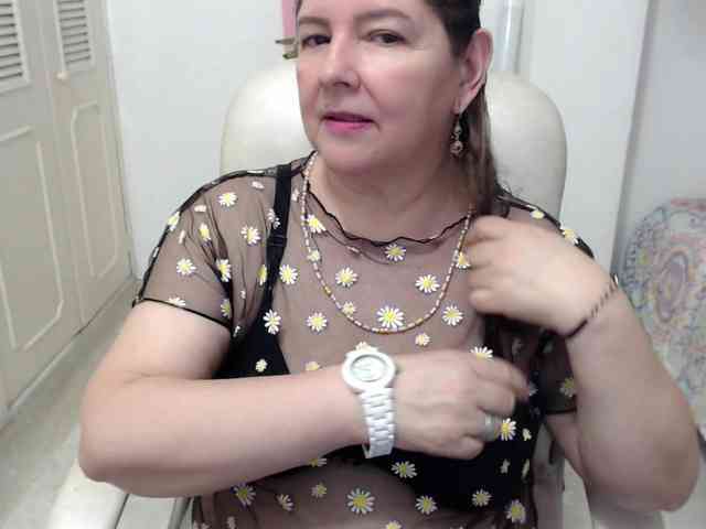 leonela-68 webcam