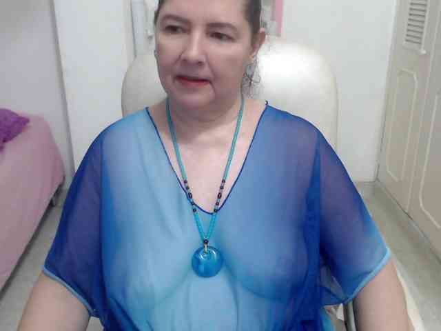 leonela-68 webcam