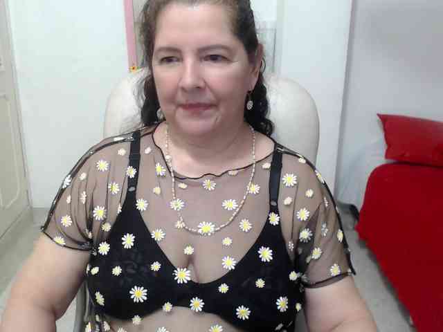 leonela-68 webcam