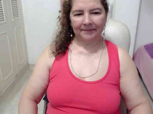leonela-68