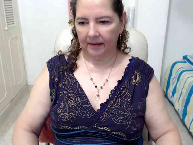 leonela-68