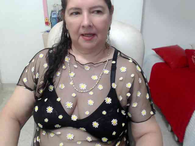 leonela-68 webcam