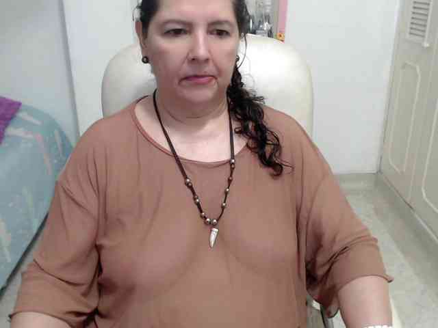 leonela-68 leonela-68