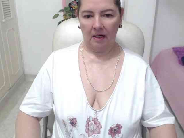 leonela-68 webcam