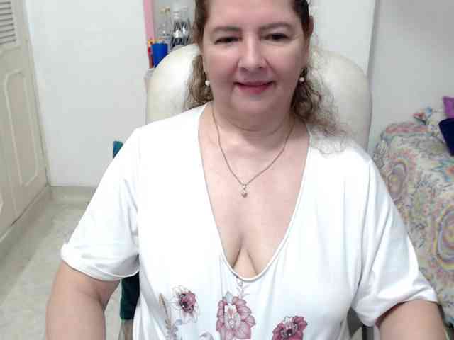 leonela-68