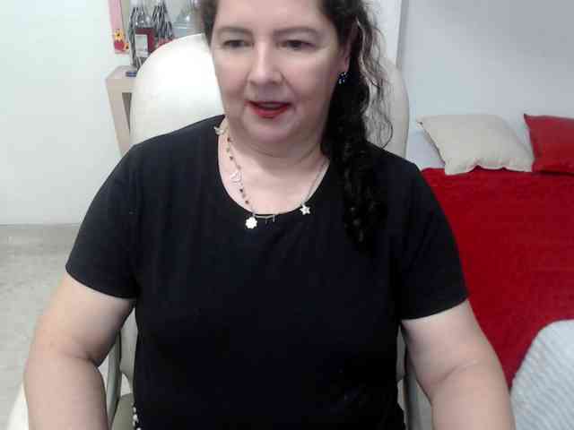 leonela-68