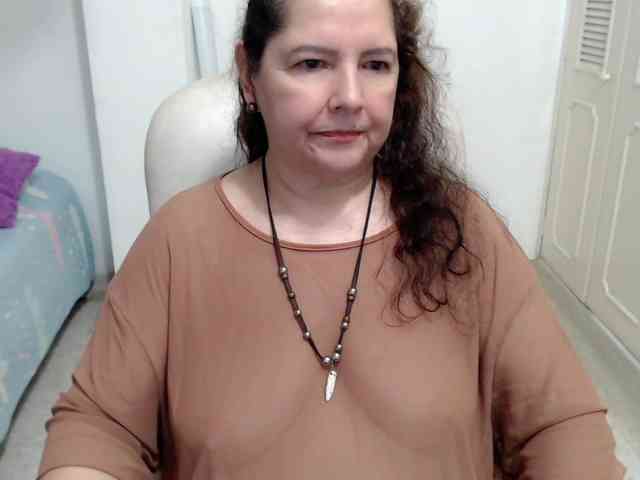 leonela-68 webcam