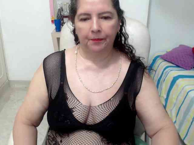 leonela-68 webcam