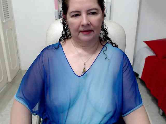 leonela-68