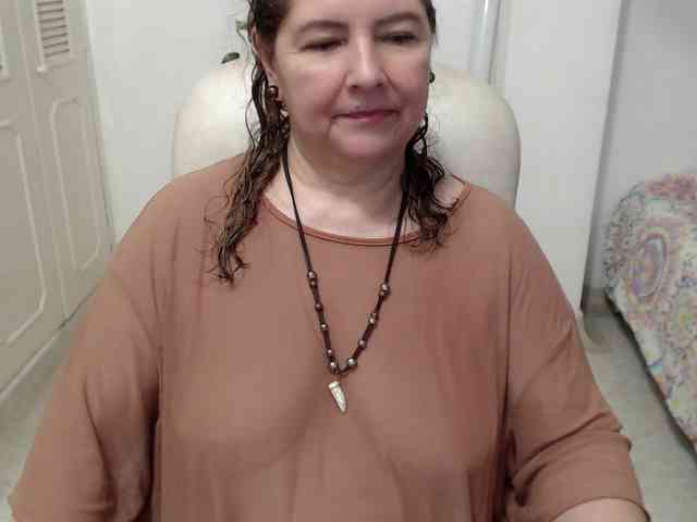 leonela-68 webcam