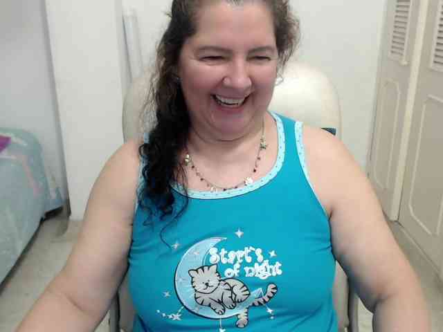 leonela-68 webcam