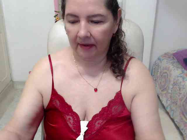 leonela-68