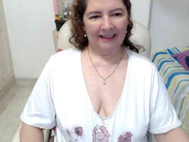 leonela-68