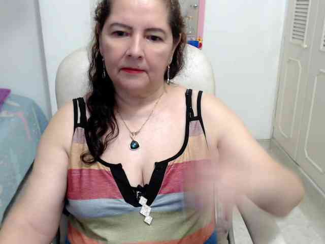 leonela-68 webcam