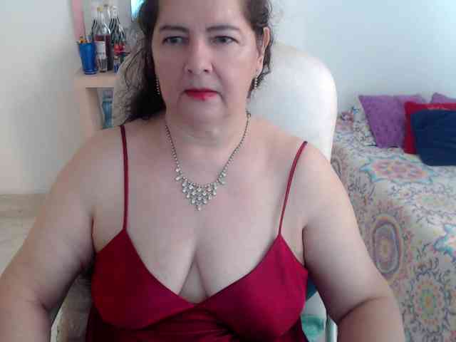 leonela-68