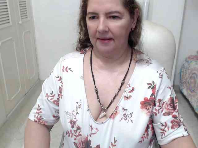 leonela-68 webcam