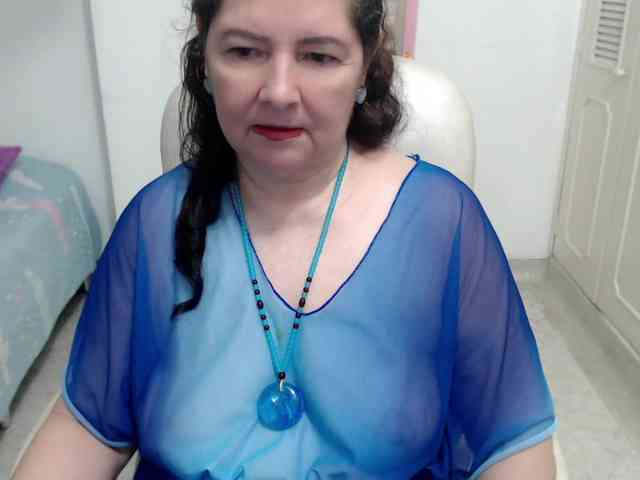 leonela-68 webcam