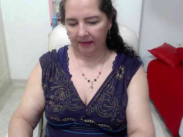 leonela-68 webcam