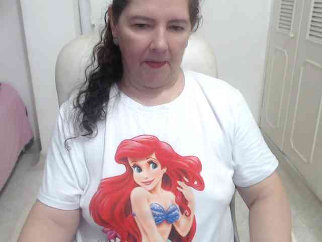 leonela-68 webcam