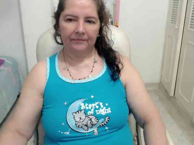 leonela-68 webcam