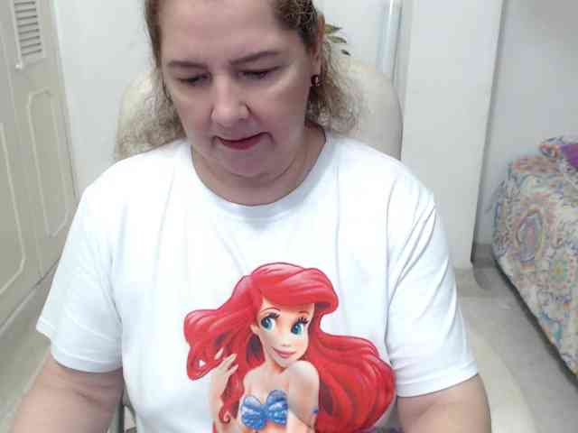 leonela-68 webcam