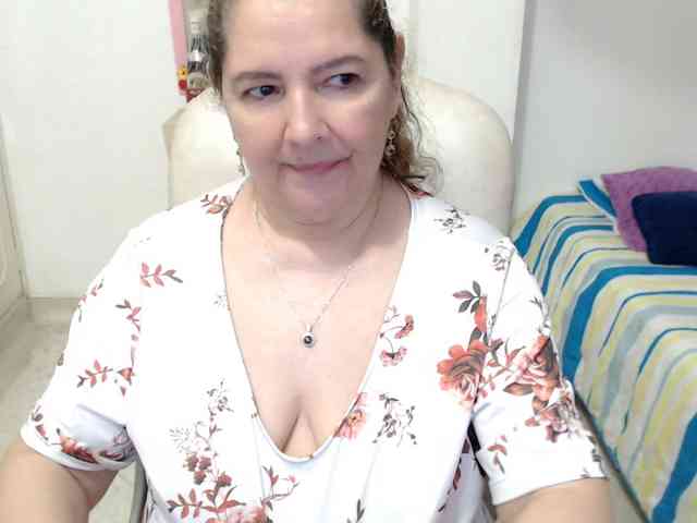 leonela-68