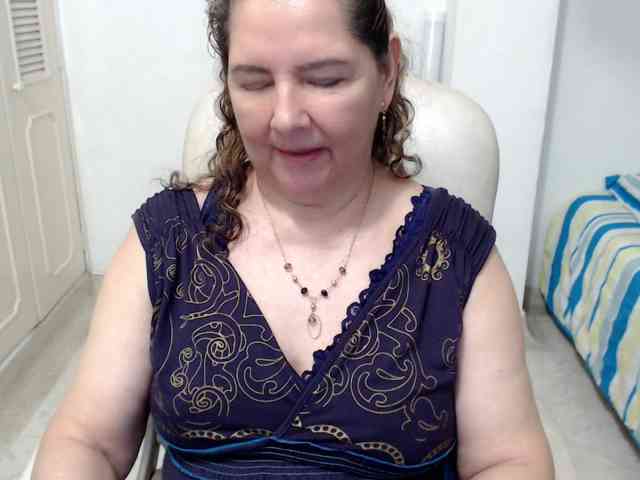 leonela-68 webcam