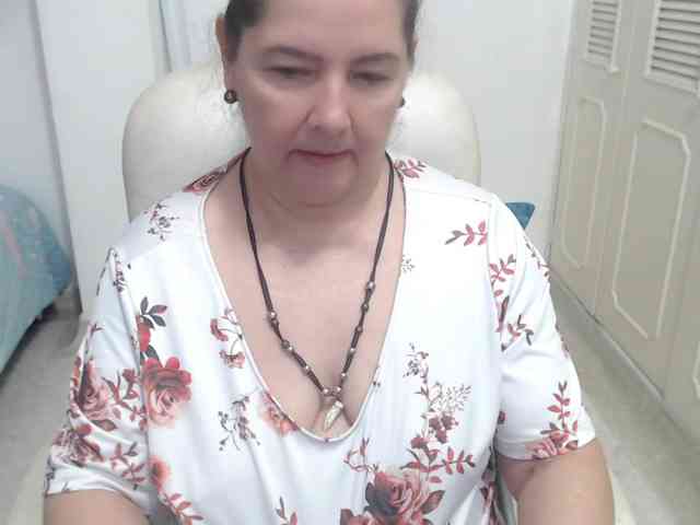 leonela-68 webcam