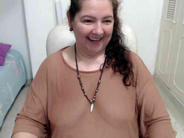 leonela-68 webcam