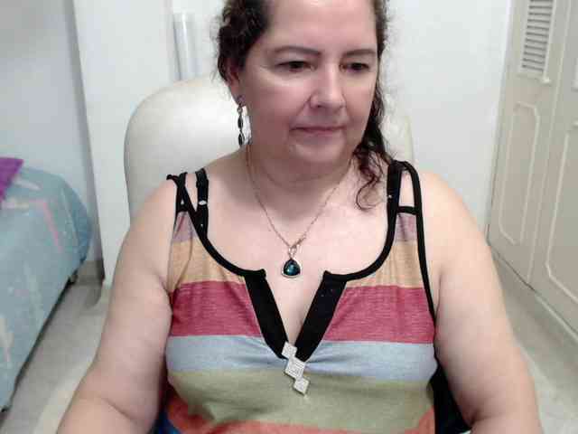 leonela-68 webcam