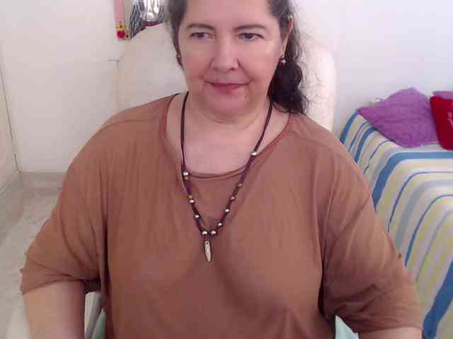 leonela-68 webcam