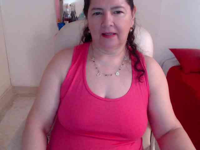 leonela-68