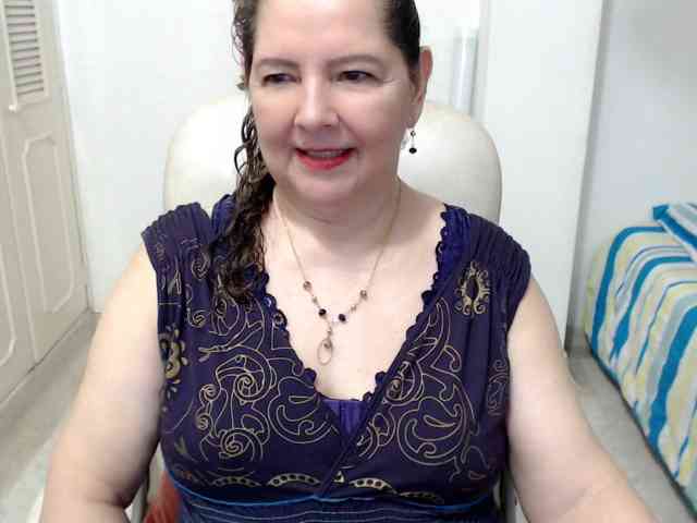 leonela-68