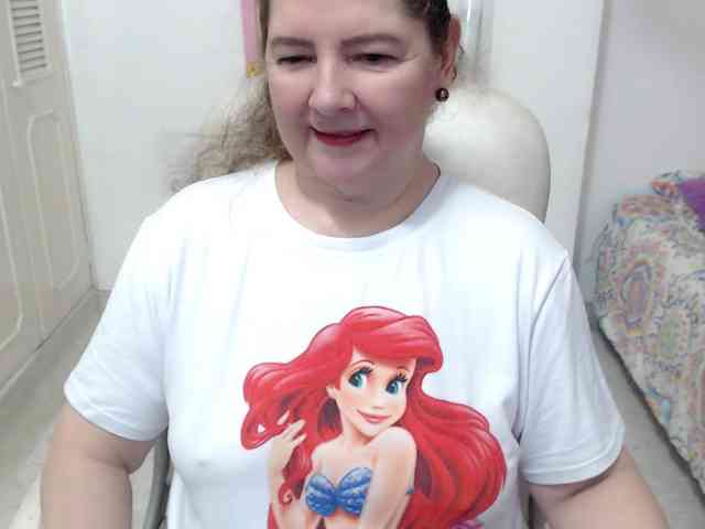 leonela-68 webcam