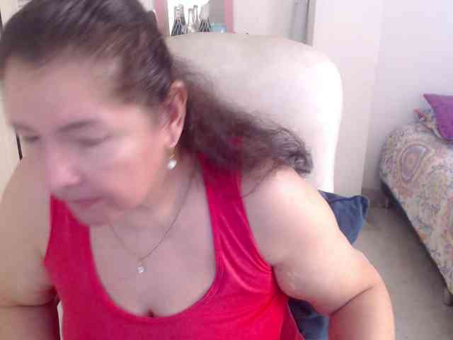 leonela-68 webcam