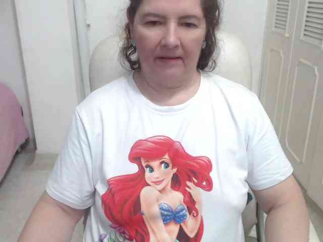 leonela-68 webcam