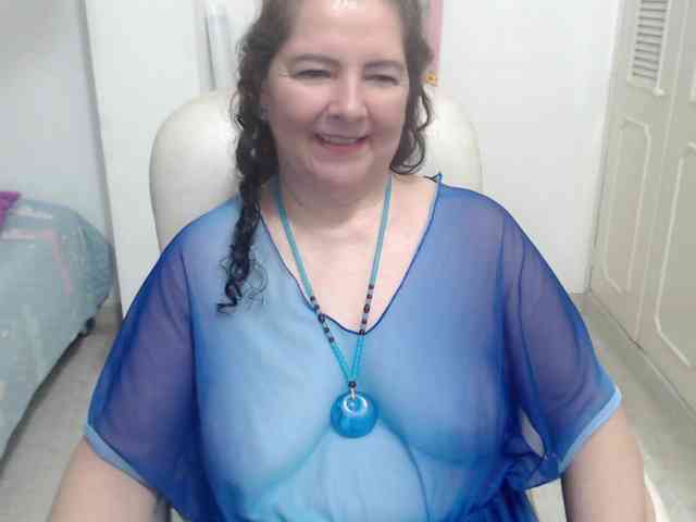 leonela-68 webcam