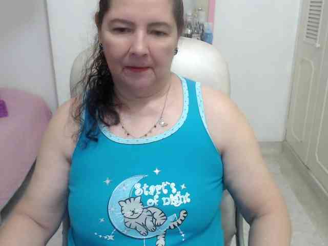 leonela-68 webcam