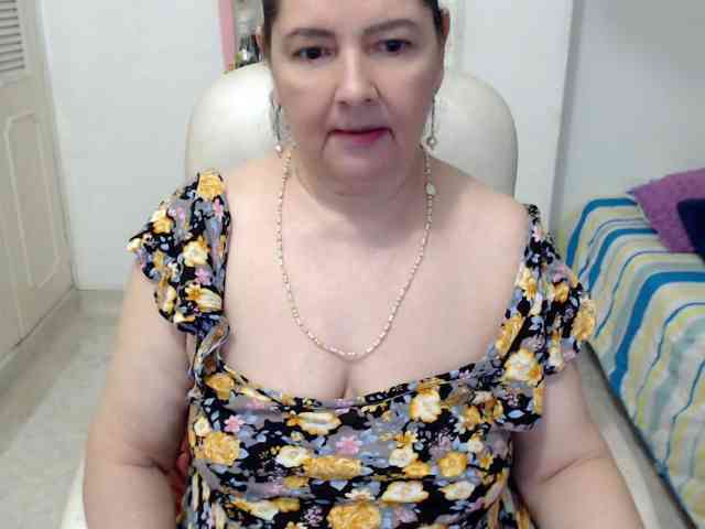 leonela-68