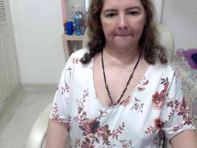 leonela-68 webcam