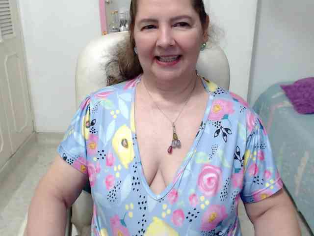leonela-68
