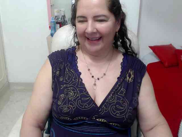 leonela-68