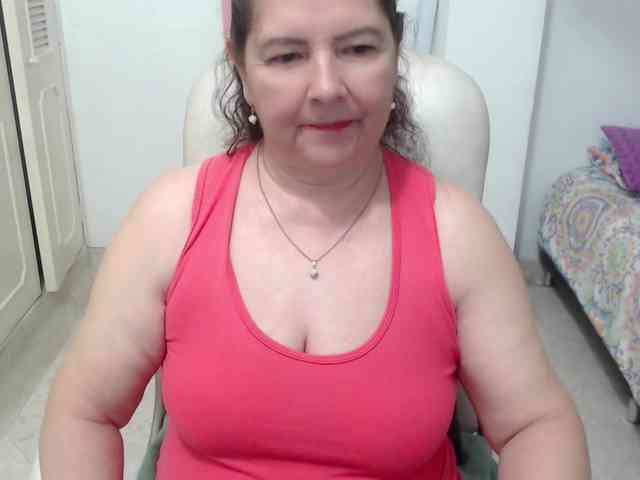 leonela-68