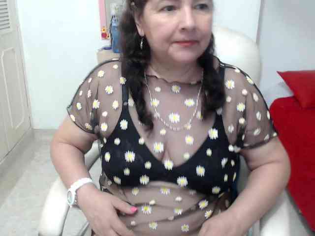 leonela-68 webcam