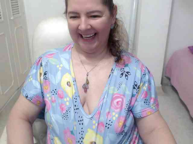 leonela-68 webcam