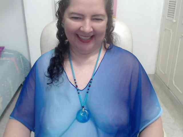 leonela-68 webcam