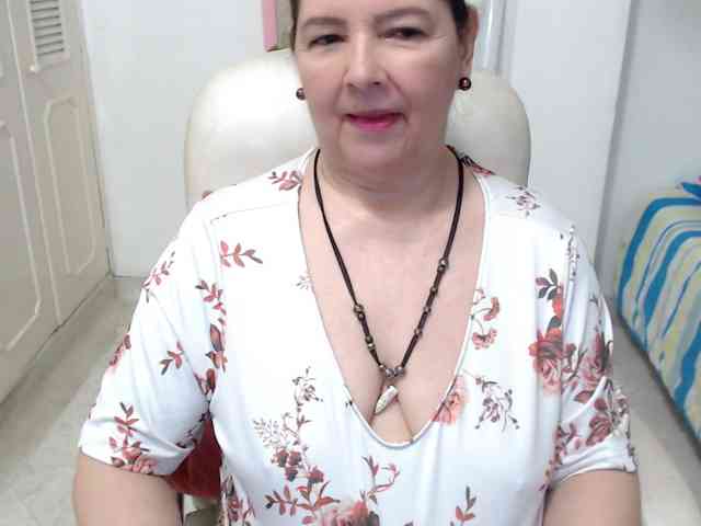 leonela-68 webcam
