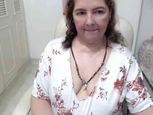 leonela-68 webcam