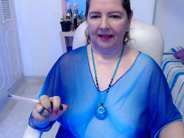 leonela-68