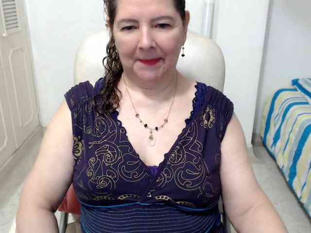 leonela-68 webcam